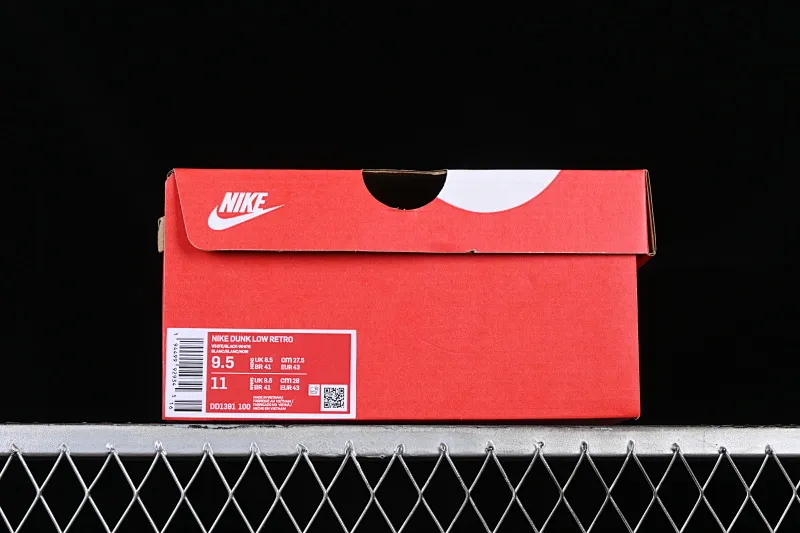 All Categories Nk SB Dunk Series Nk SB Dunk Low Low-top sneakers Nk Dunk Low Fire Heart Scottish distressed oxidation Deconstructed straps SB retro low-top casual sneakers DD1391-100